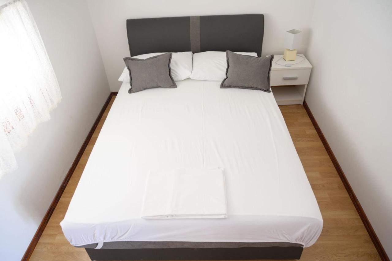 Ratak House Apartment Prizba Bagian luar foto